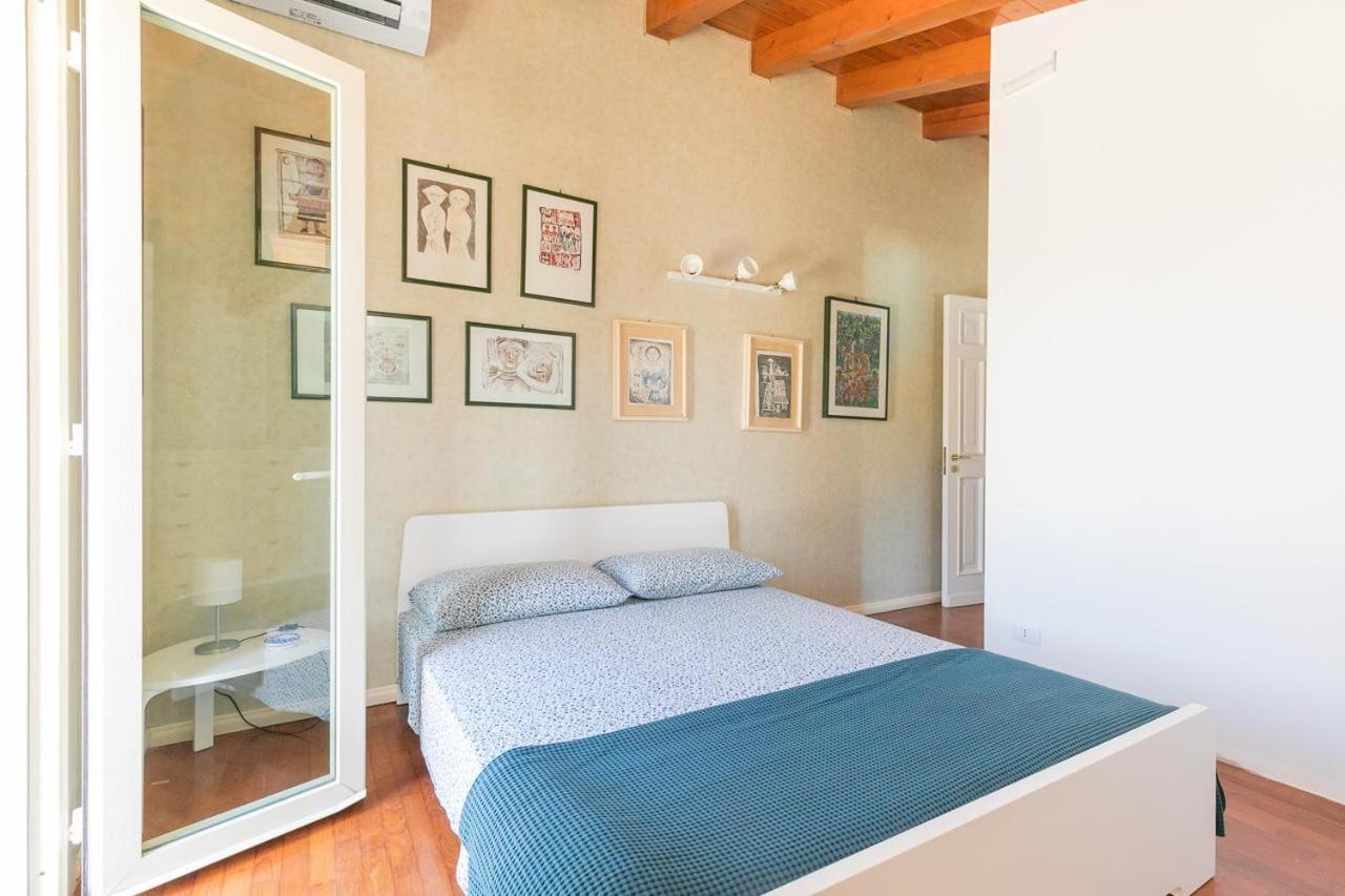 Fronte Spiaggia Zoe Villa Augusta Exterior photo